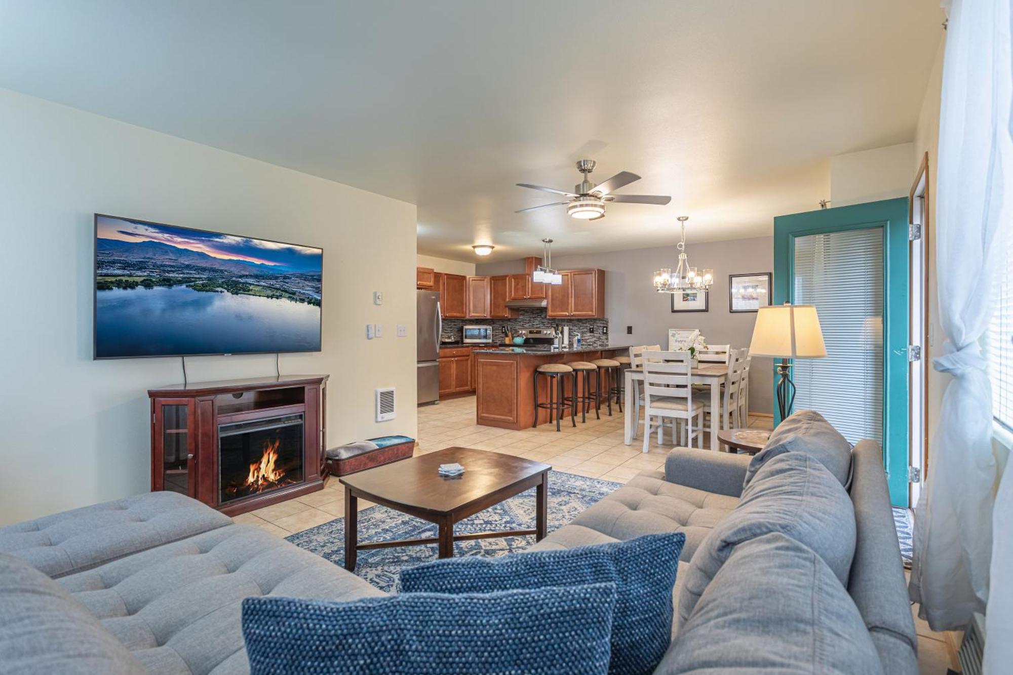 Ferienwohnung Walk To Downtown Leavenworth * Sleeps 6 + Pets * Ground Level Gem! Exterior foto